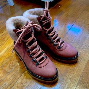 Pink nubuck and shearling boots